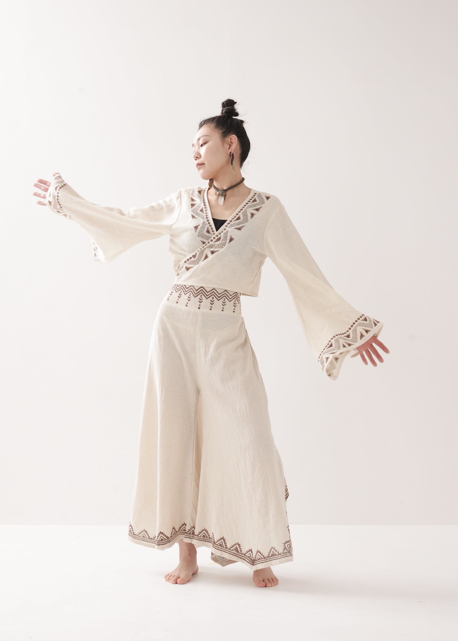 KAN NAGI カシュクール・ラップトップス | KujA