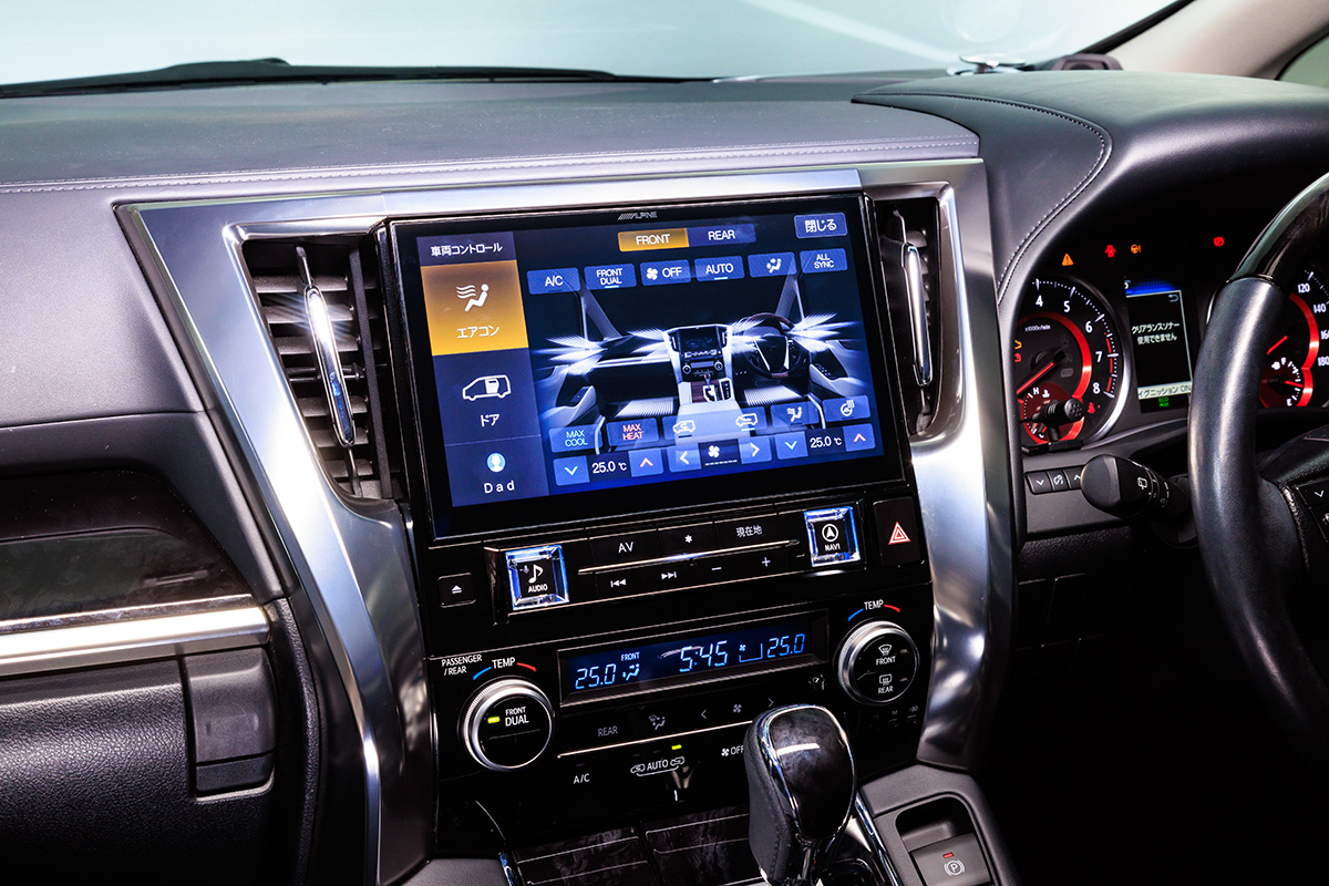 30系アルファード／ヴェルファイアの純正ディスプレイオーディオが交換