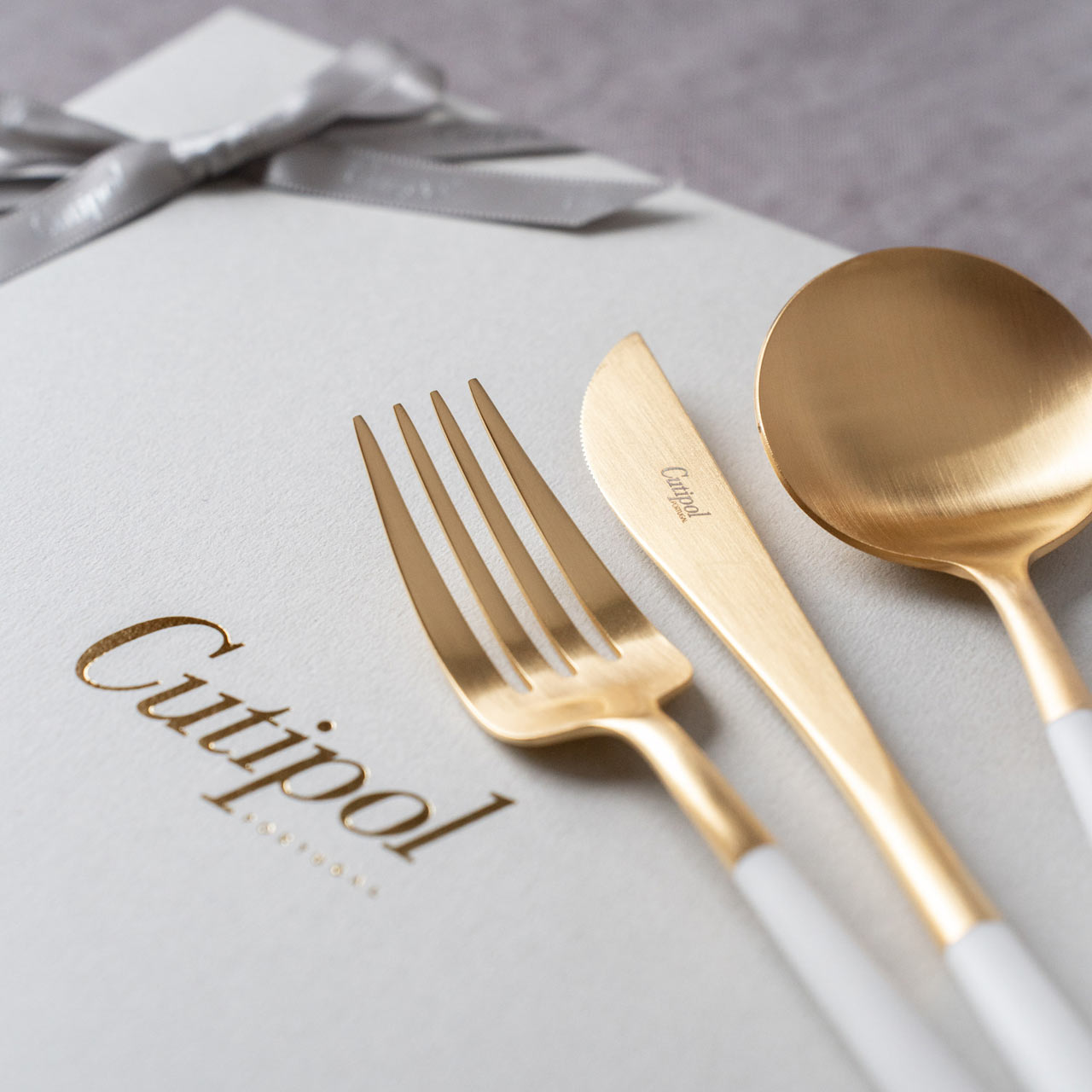 クチポール GOA ディナー 6本 ギフトセット ホワイトゴールド 白化粧箱