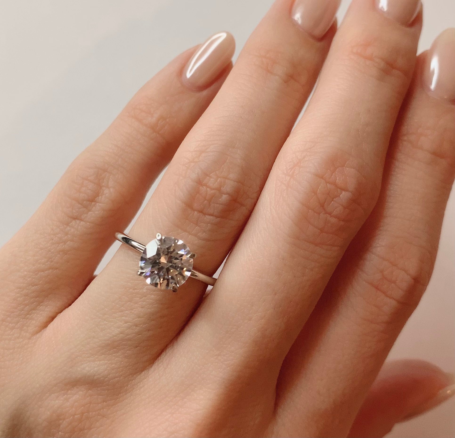 The Milli Pear Solitaire Ring 18K | ラボグロウンダイヤモンド 婚約指輪
