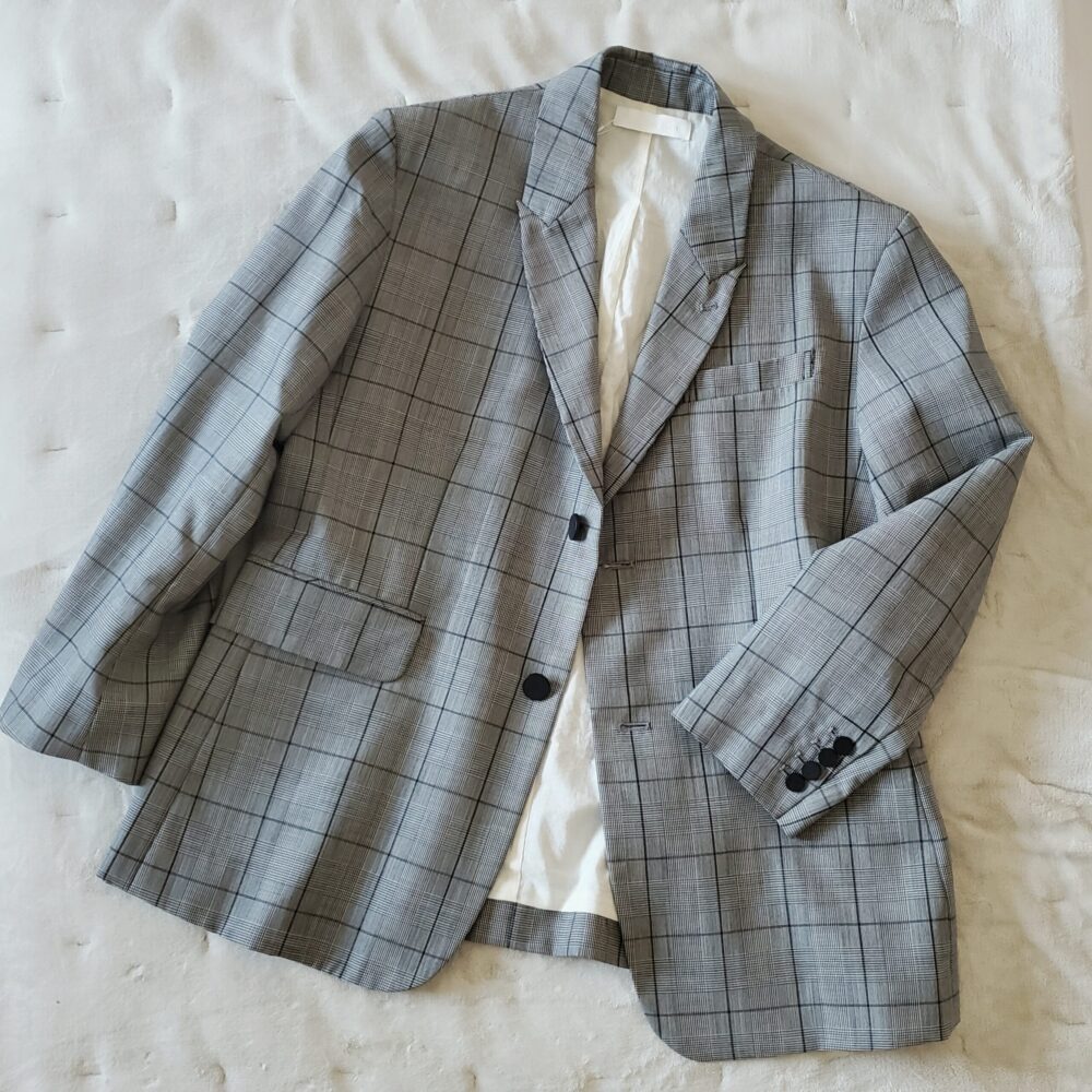 川口ゆかりさん買い】マロウブルーのジャケットで、旬のビッグ