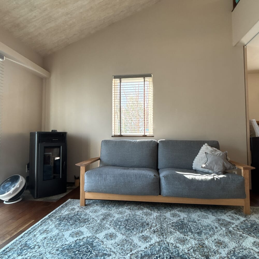 無印良品】ソファ買い替え奔走記。木製フレームフェザーポケットコイル