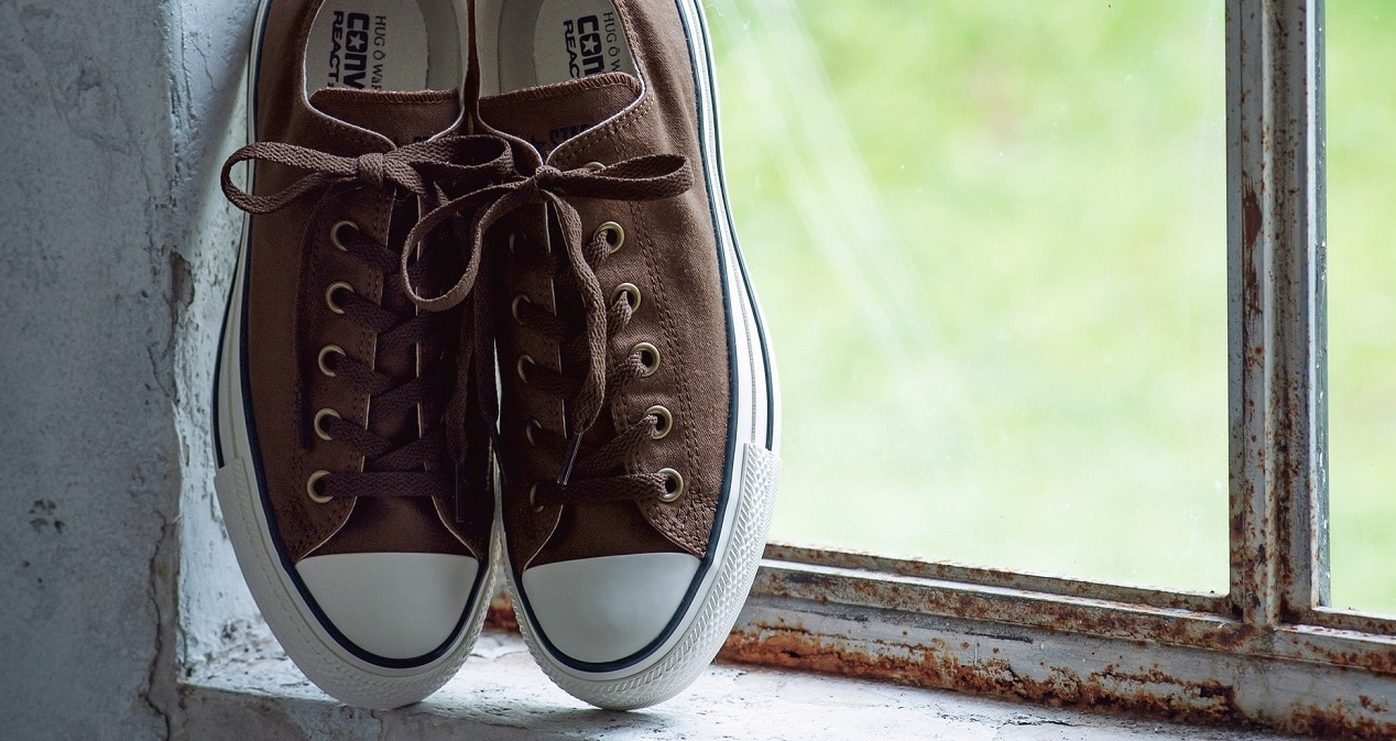 累計1150足以上、完売！「雅姫さん×コンバース別注スニーカー」が残り