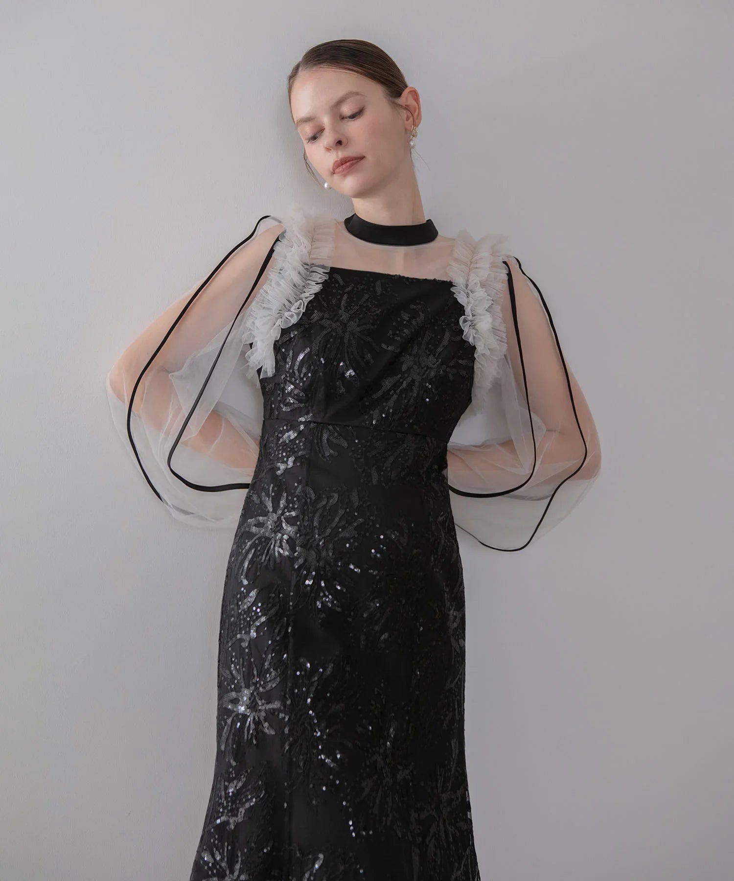 一部当日発送】フラワースパンコールチュールフリルロングスリーブ