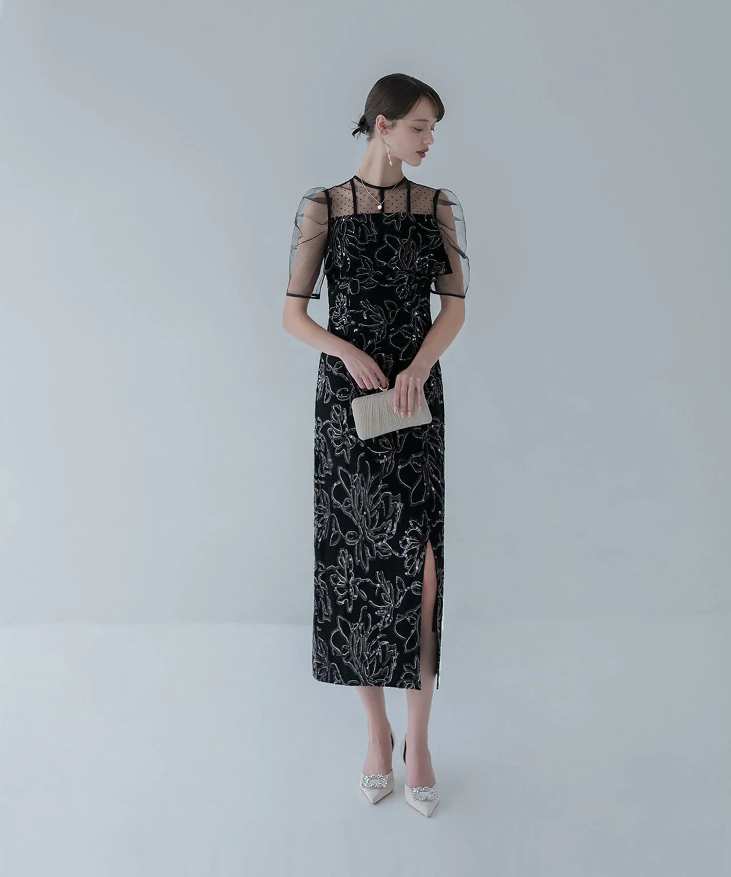 一部当日発送】ドットチュールフラワースパンコールIラインワンピース