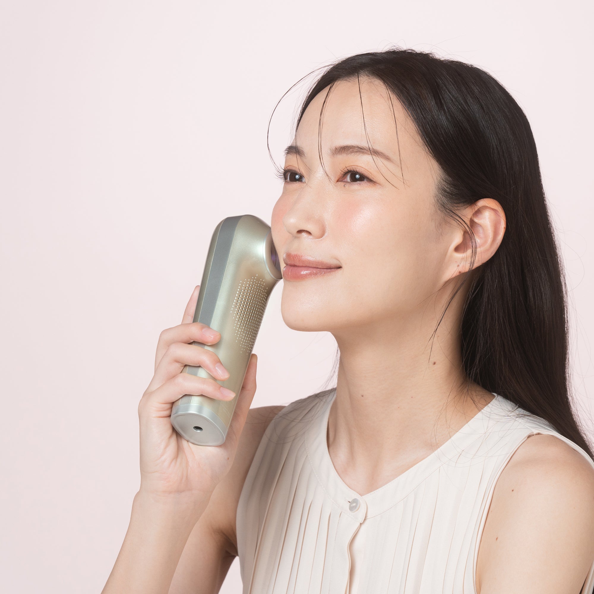 LINKA スノーフラッシュ（光エイジングケア美顔器）
