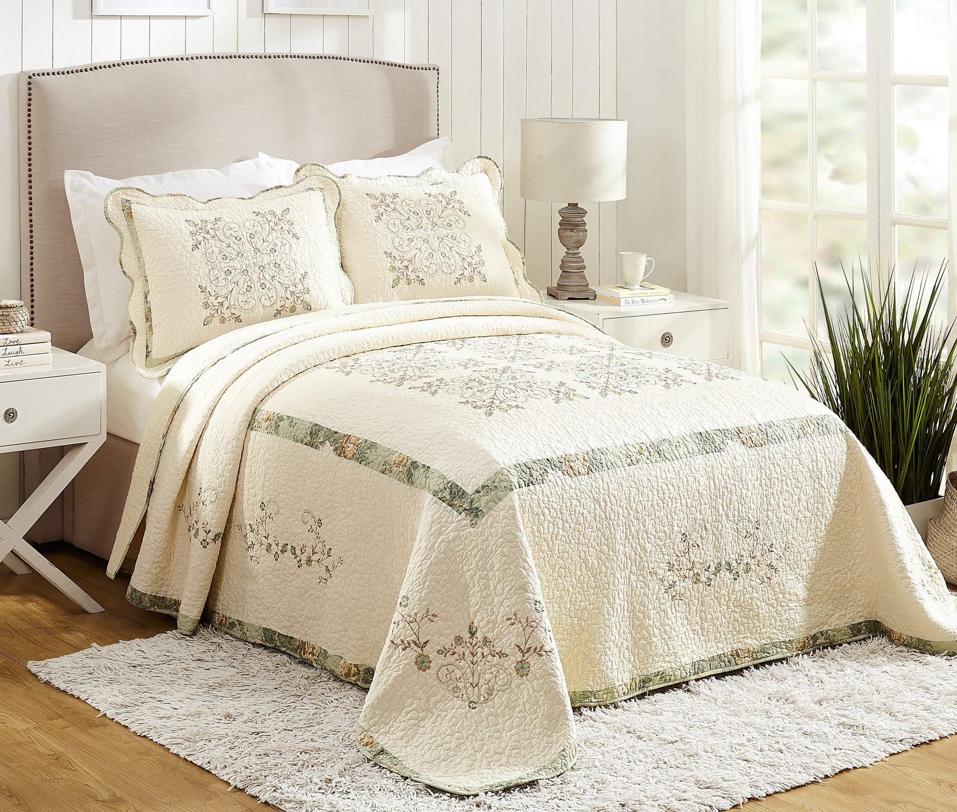 VINTAGE TREASURE BEDSPREAD - Lidl Dollys