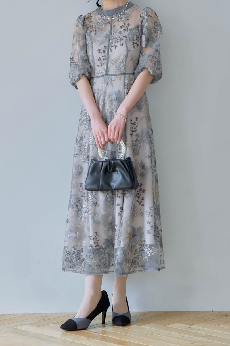 ブルーのフラワーエンブロイダリードレス | Dorry doll | M | 結婚式