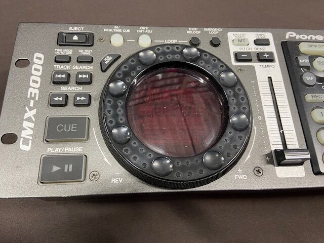 DJ向けツインCDプレーヤー「PIONEER CMX−3000」入荷しました