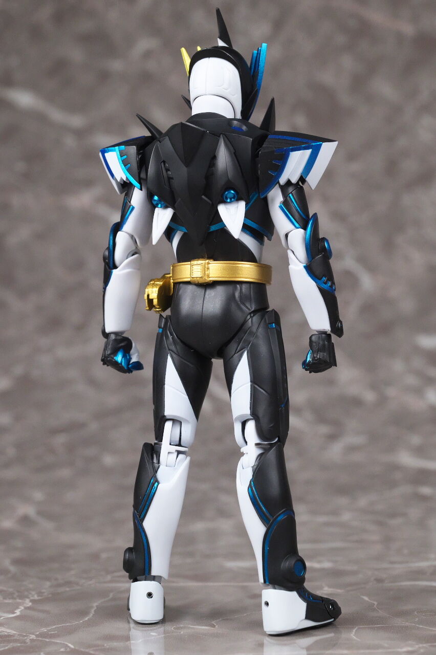 S.H.フィギュアーツ 仮面ライダーデュランダル オーシャンヒストリー