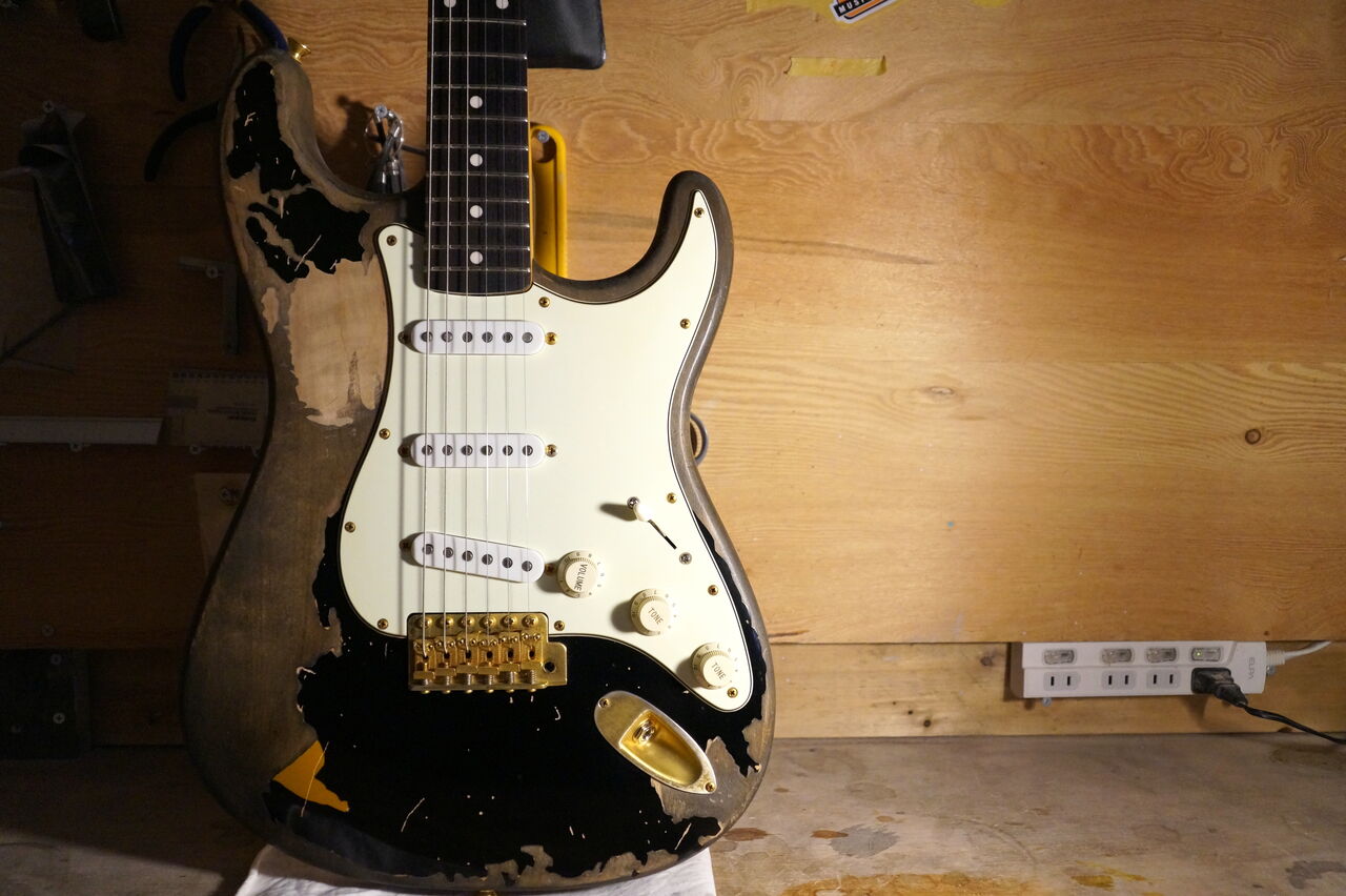 お正月John Mayer Black One レプリカFender JAPAN お正月John Mayer
