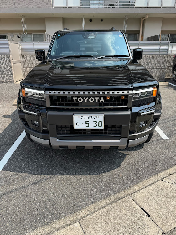 ランドクルーザー250のシグネチャーイルミブレード・ウィンカー