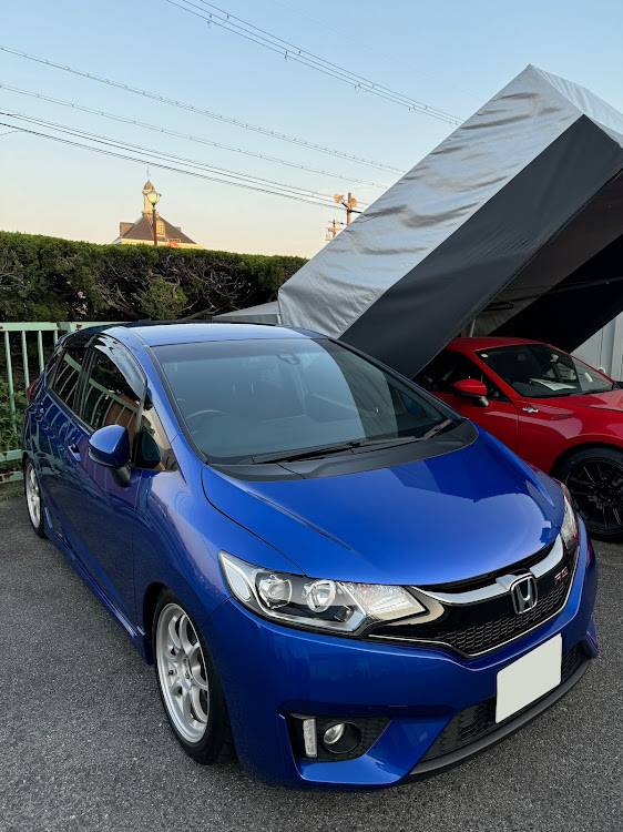 フィットの車検から帰還・車検対応マフラー・ゼロファイターストレート