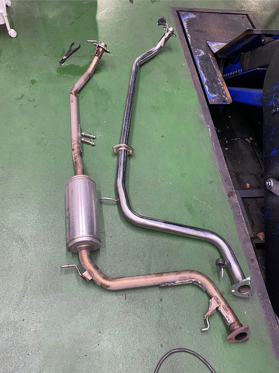 フィットのフィットRS・無限MUGEN・中間ストレート・ゼロファイター