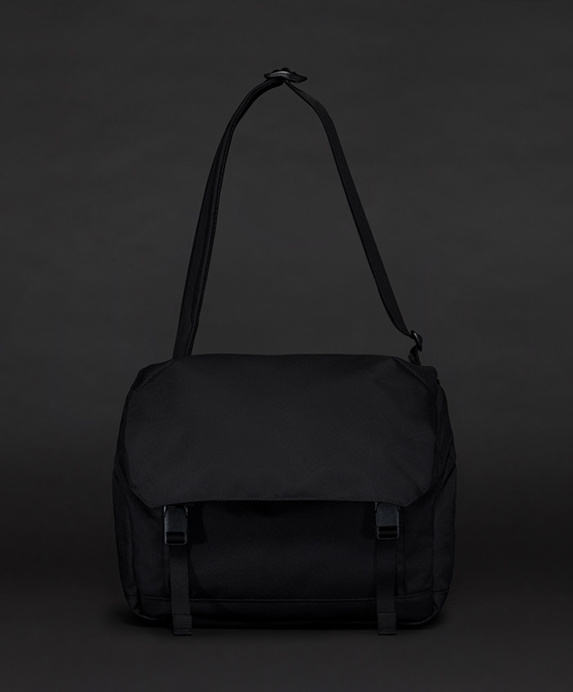 Shoulder Pro Flap M(ONE Black/ブラック): MONOLITH