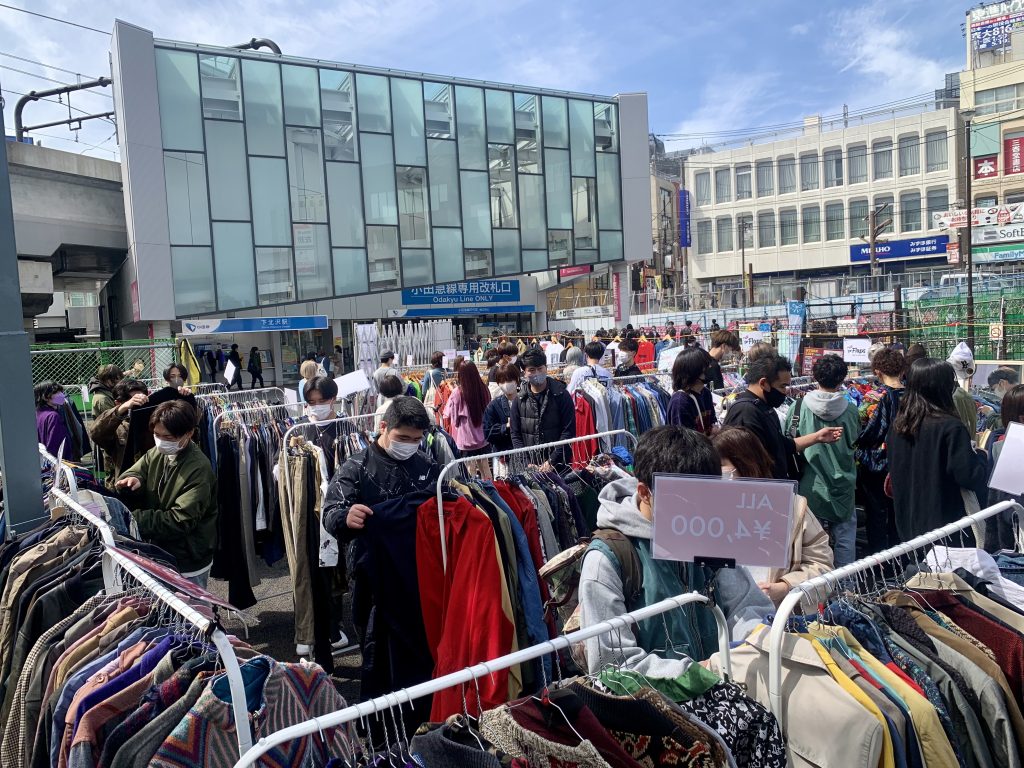 下北沢に春が来た！古着ゲットで心も晴れやか「古着マーケット+