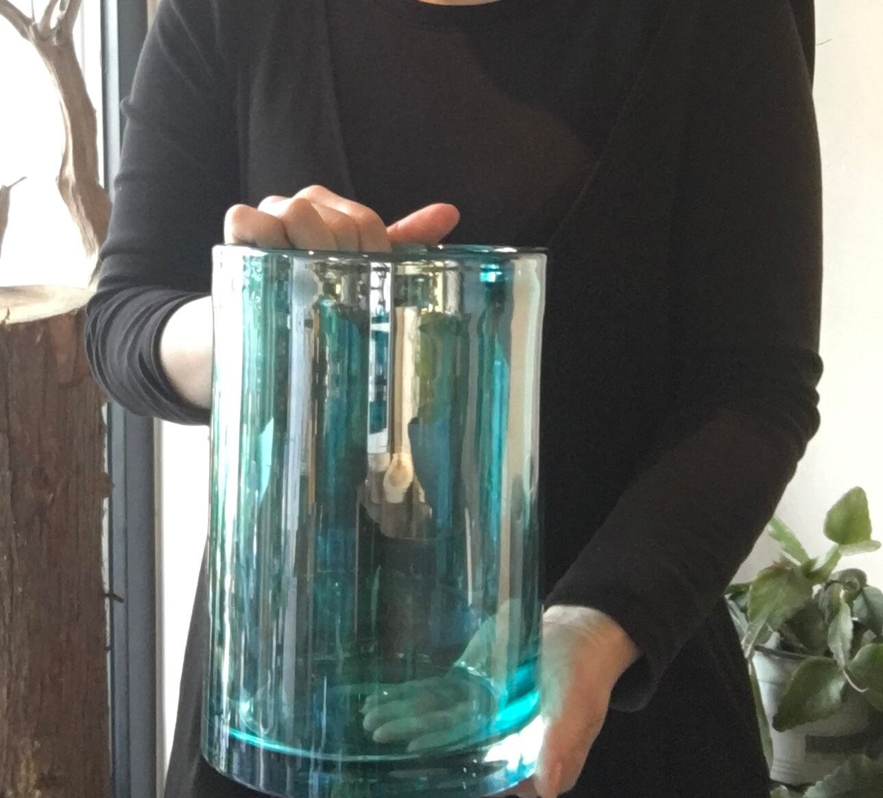 花瓶・フラワーベース LSA ブルーの表情が綺麗なフラワーベース