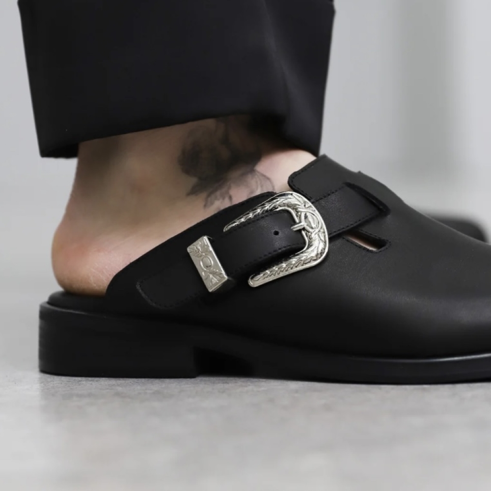 LAST NEST LEATHER MULE / BLACK | Luce | ルーチェ