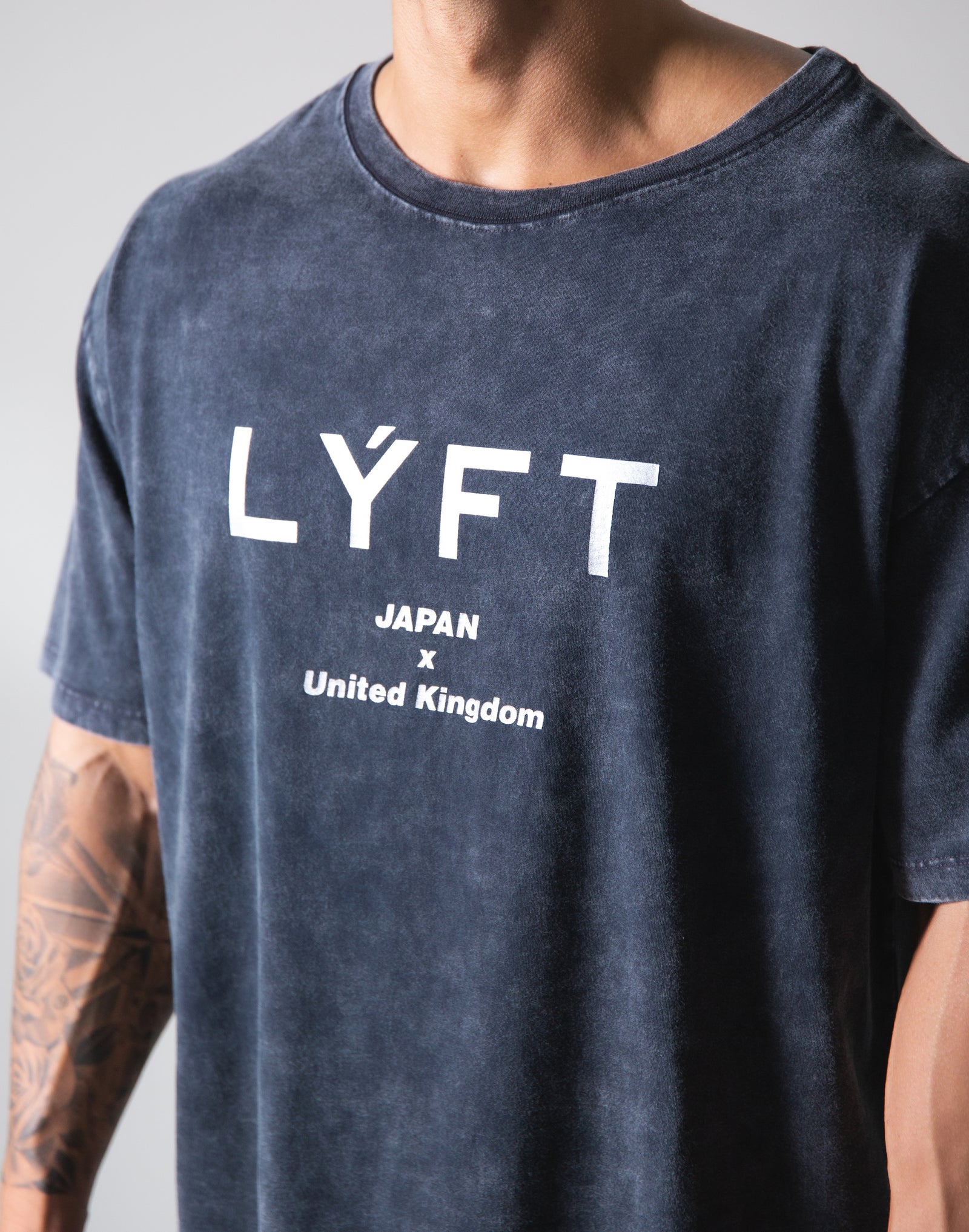 LYFT Standard Logo Vintage Big T-shirts - Black – LÝFT