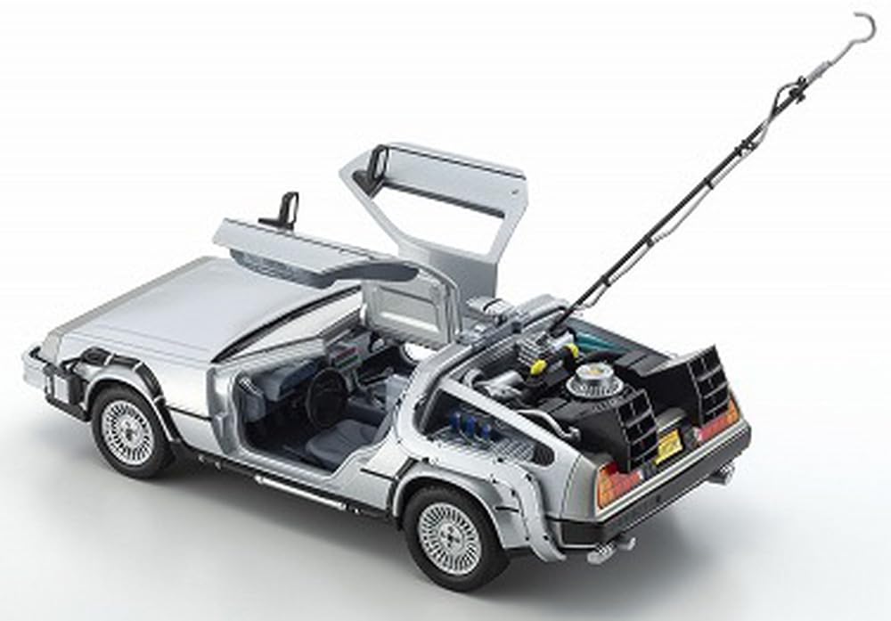 Amazon | WELLY 1/24 デロリアン DMC-12 (BACK TO THE FUTURE I) 完成
