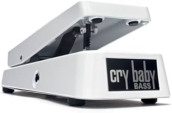 Amazon.com: Dunlop 105Q Cry Baby Bass Wah Bundle w/ 2 Patch Cables