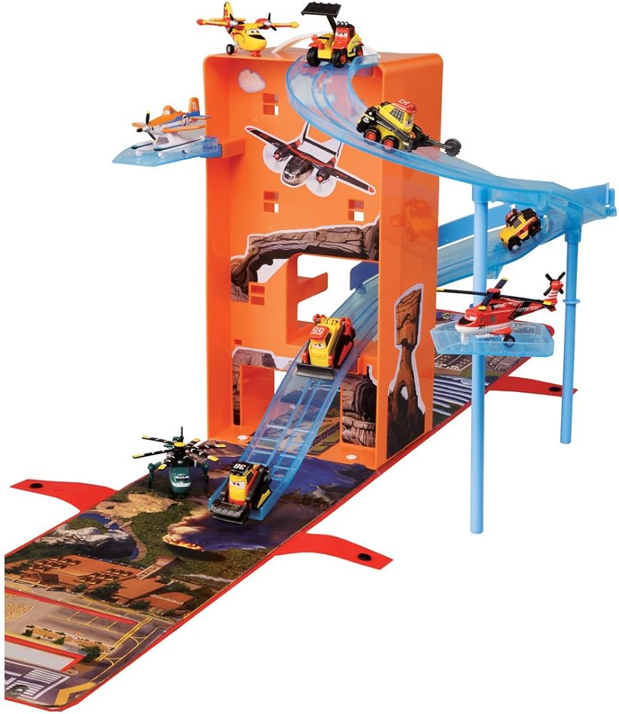 Amazon.co.jp: トミカ プレーンズ 大きく広がる!レスキュー出動バッグ