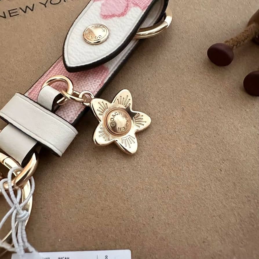 Amazon.co.jp: 限定品！COACH コーチ キーホルダー 花柄 フラワー
