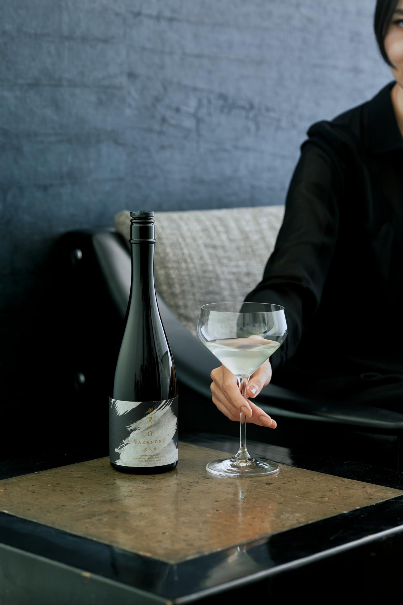 Amazon.co.jp: 日本酒「TAKANOME 鷹ノ目 火入れ」720ml 山口県 化粧箱