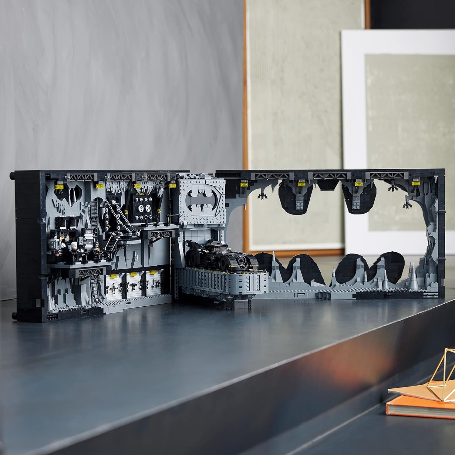 Amazon.co.jp: Lego Batman Returns, Batcave Shadow Box, 76252