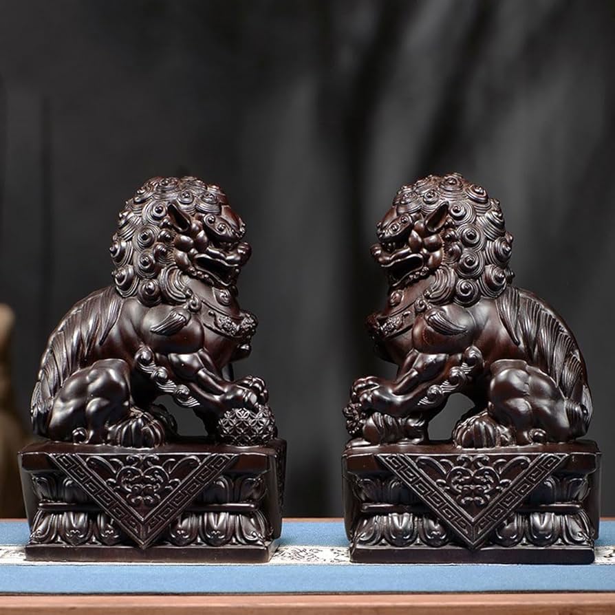 Amazon.co.jp: 木彫り 置物 狛犬（木製：黒檀木）開運・魔よけアイテム