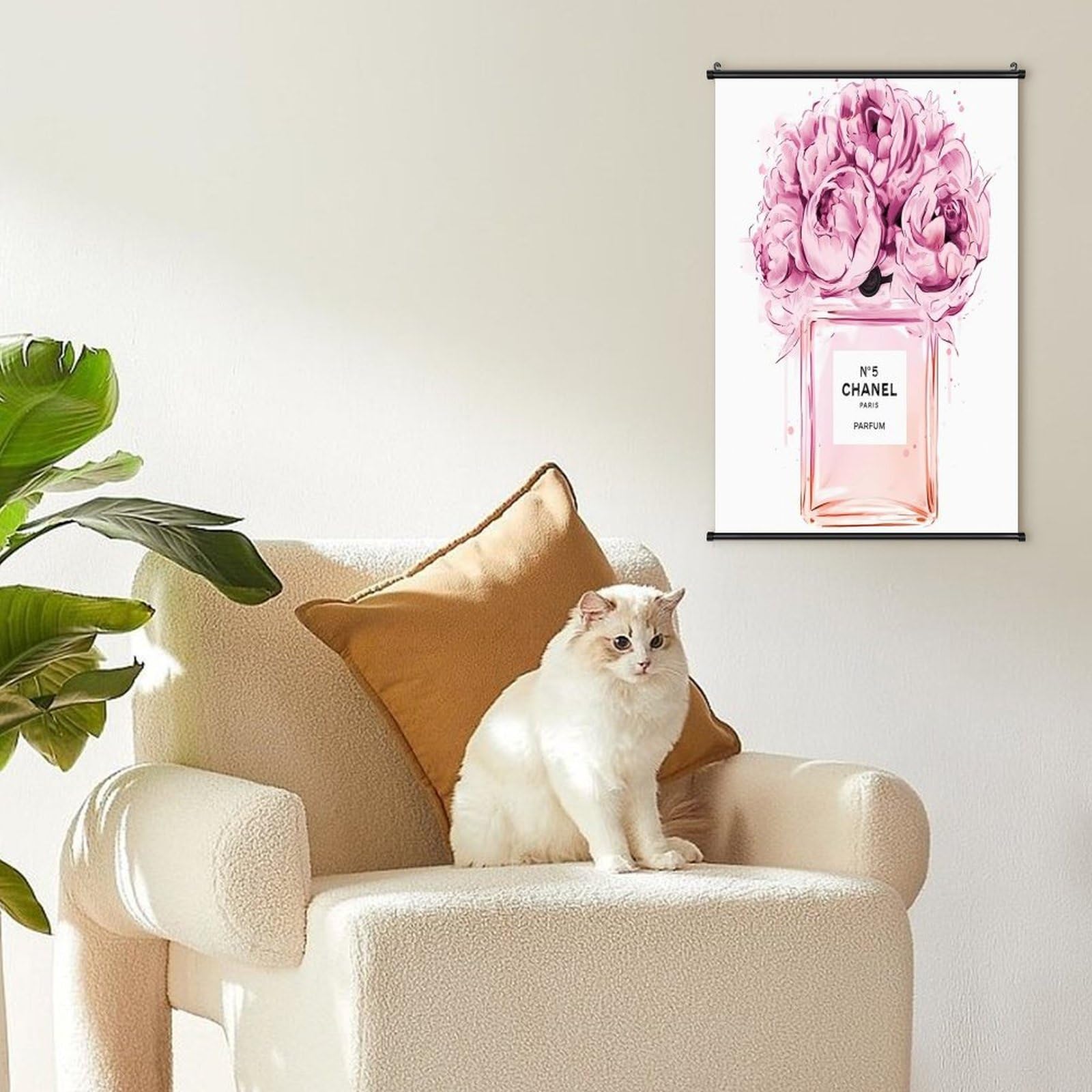 Amazon.co.jp: 「シャネルNo.5 ピオニーと香水ボトルのアートポスター