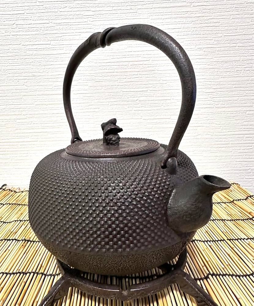 USED、良品 南部秀山堂 佐藤 勝弘作 15型アラレ 鉄瓶 南部鉄瓶