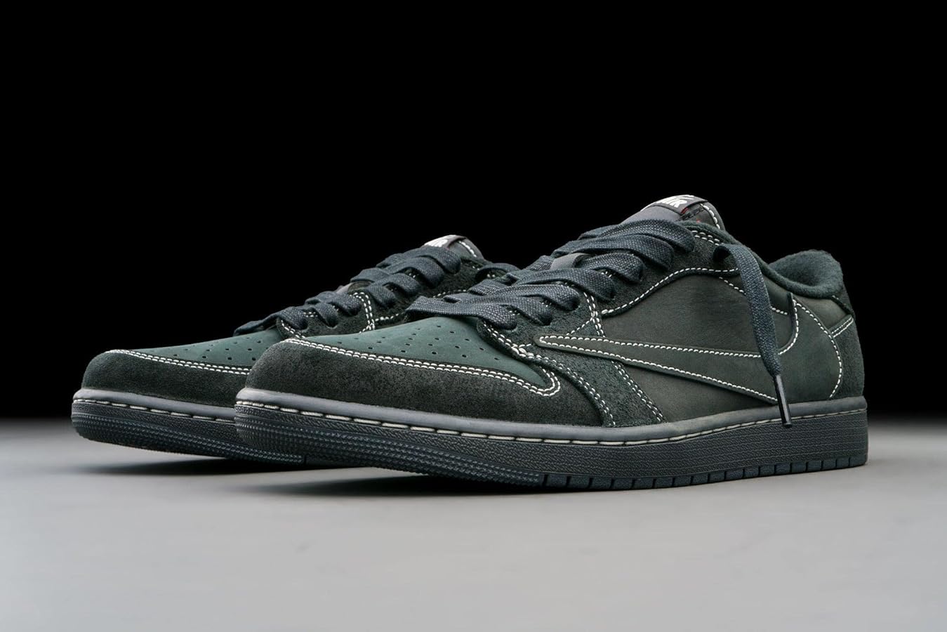 Amazon.com | Jordan Mens Air Jordan 1 Low OG TS DM7866 001 Travis