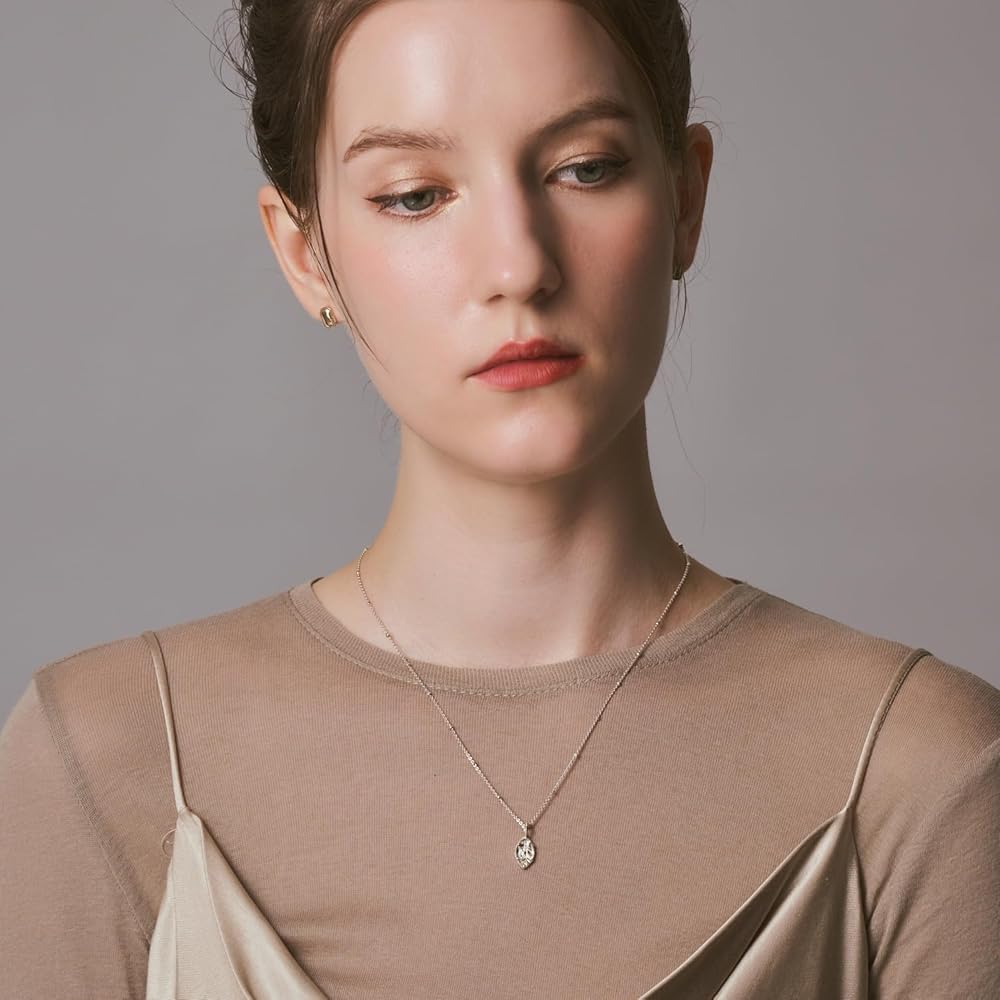 Amazon.co.jp: [アガット] シルバークォーツ／マーカサイトチャーム