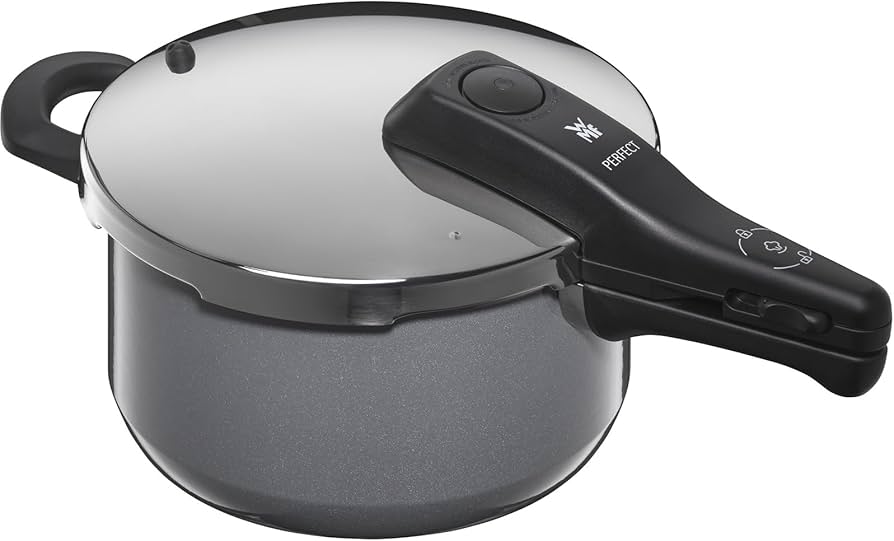 Amazon｜WMF (ヴェーエムエフ) 圧力鍋 4.5L 2段階の圧力設定 天然鉱石