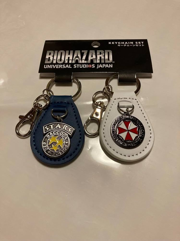 Amazon.co.jp: USJ 限定 バイオハザード キーホルダー セット : おもちゃ