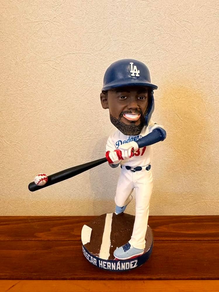ドジャース テオスカーヘルナンデス フィギュア 【公式通販】