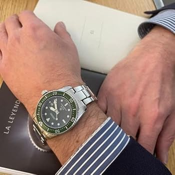 Amazon.co.jp: Seiko Prospex ソーラーダイバーズ 200m グリーン