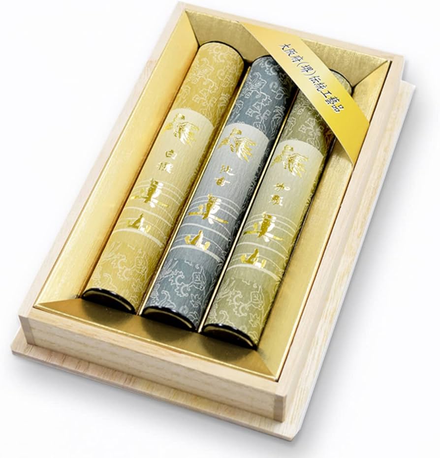 Amazon｜線香 ギフト 香木3種目 白檀 沈香 伽羅 桐箱 堺線香 真山