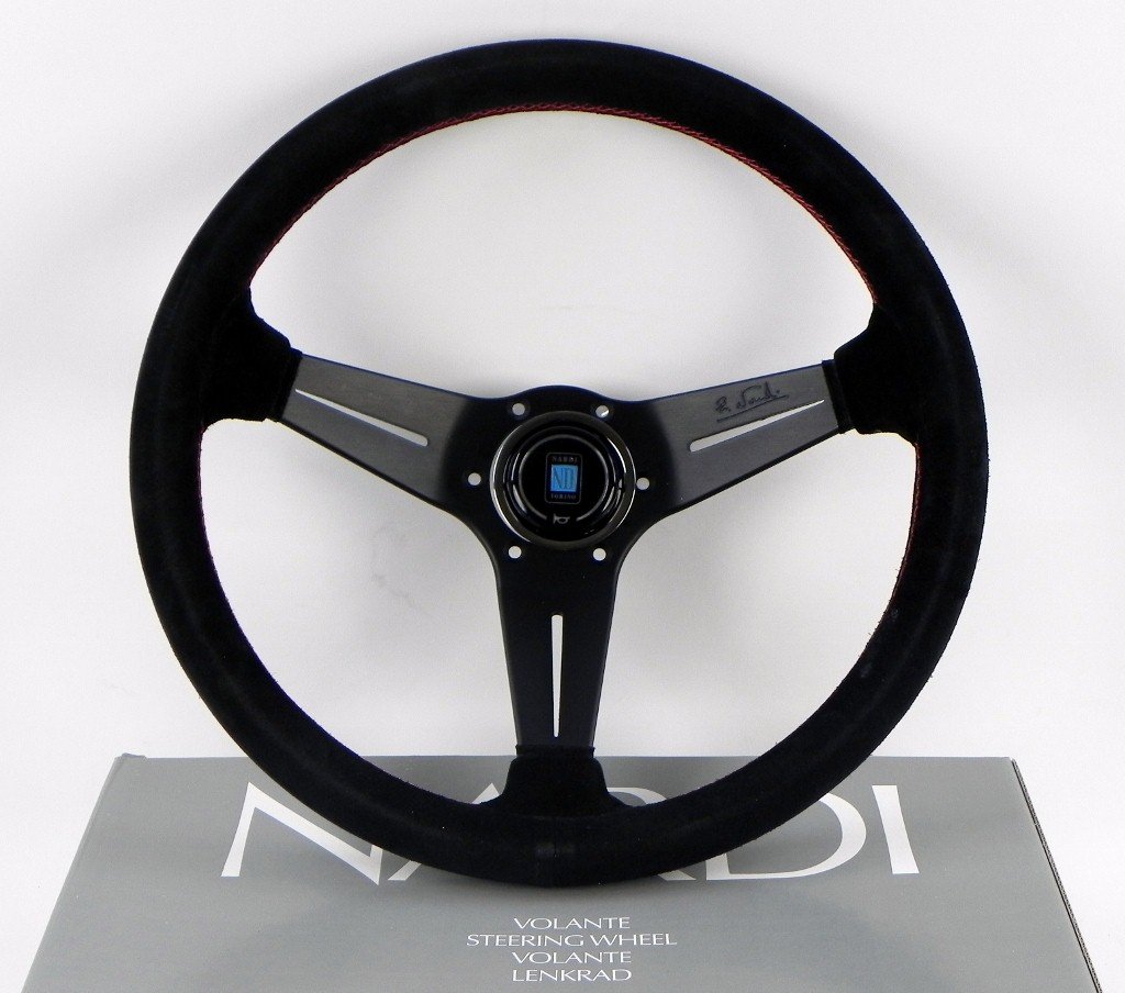 ナルディ 14インチディープディッシュアルミ製、コーンブラック