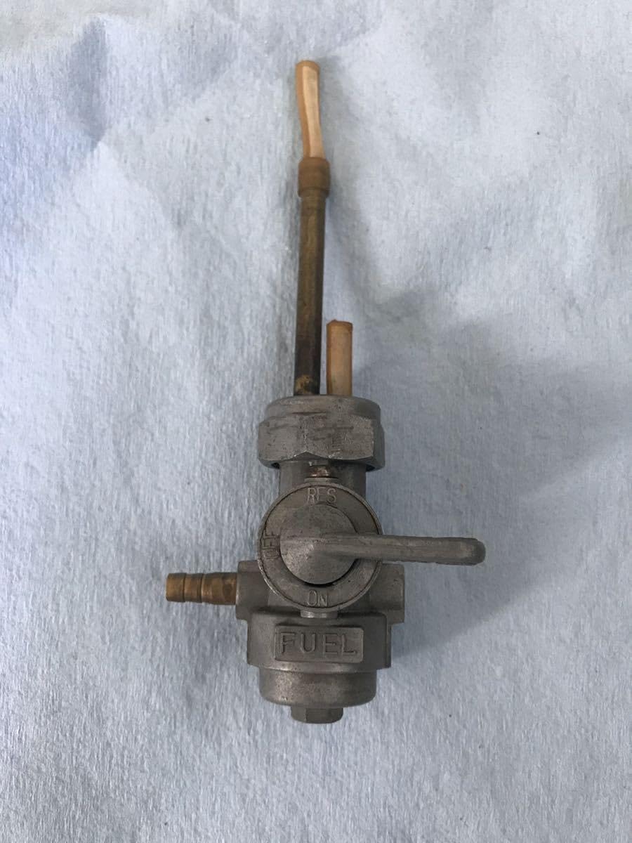 Amazon.co.jp: W1S W1SA 650RS W3 燃料コック フューエルコック