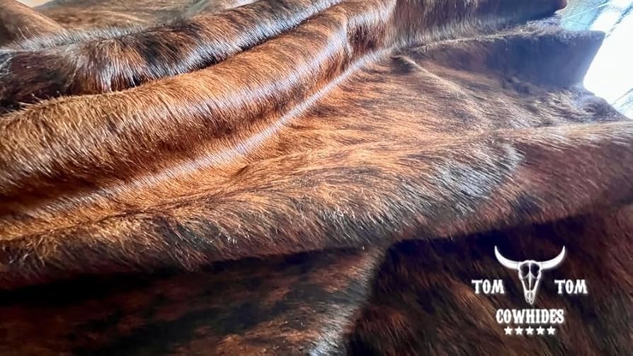 Amazon｜Tomtom Cowhides Brindle ダークカウハイドラグ 100%天然