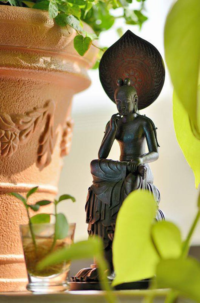 Amazon.co.jp: イスム(isumu) TanaCOCORO[掌] 菩薩半跏像 仏像