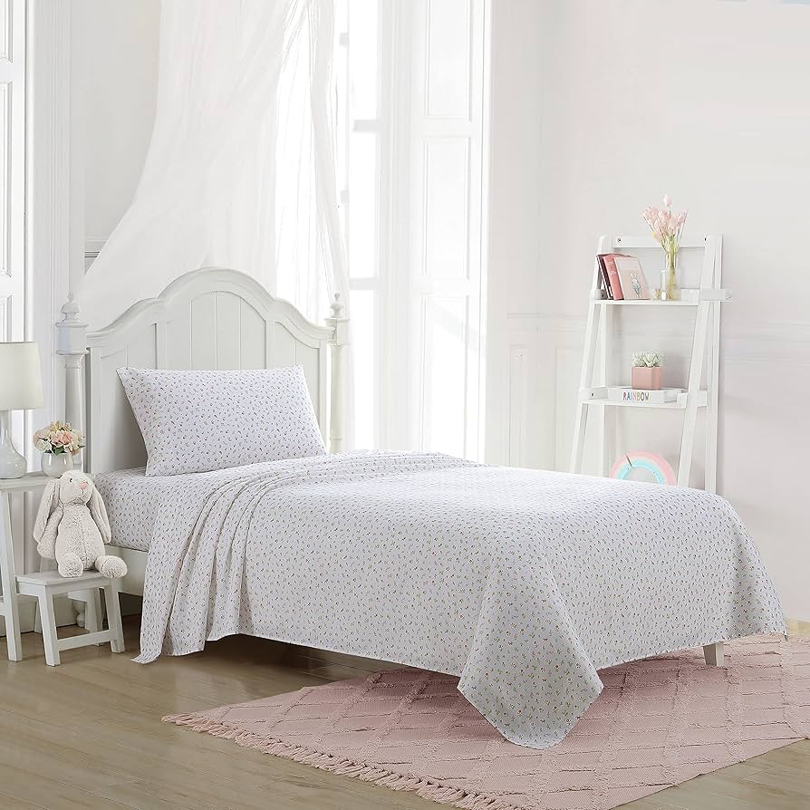 Amazon.com: Laura Ashley Kids - Twin XL Sheet Set, Soft & Wrinkle