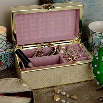 Amazon.com: Lilly Pulitzer Jewelry Case Organizer, Raffia Jewelry