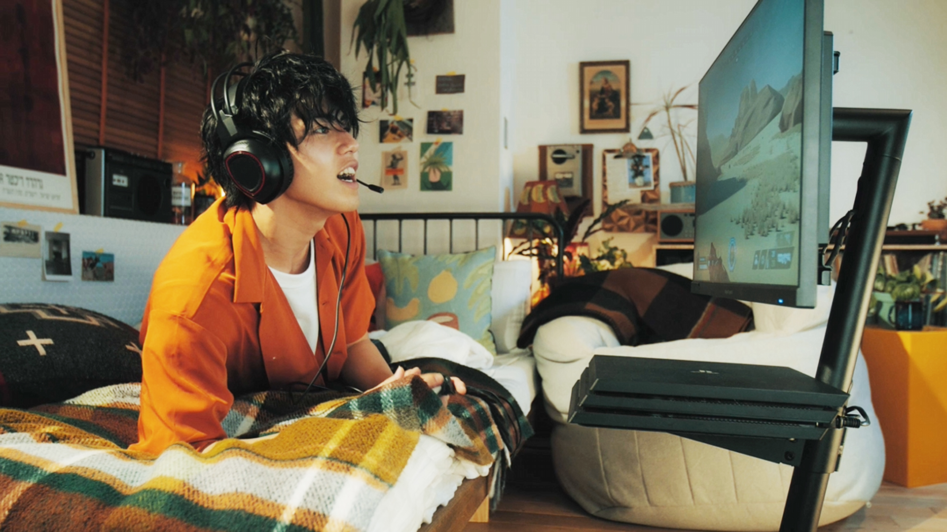 Amazon.com: WALL Seven Stand A2 High Type | Minimalist Rolling TV