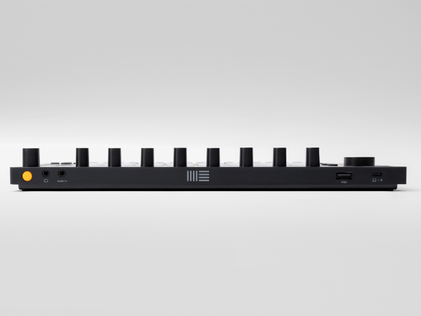 Amazon.com: Ableton Move Standalone Instrument with Live 12 Intro