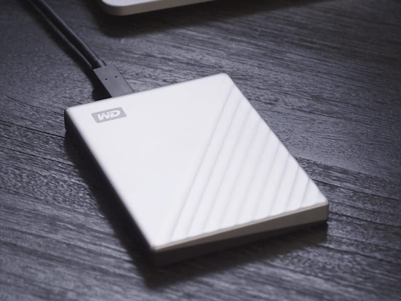 WD 2TB My Passport Ultra for Mac Silver, Portable Hard Drive