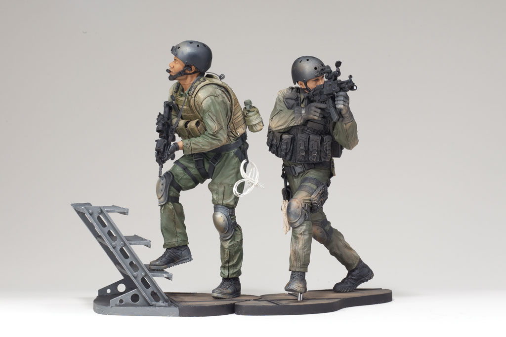 マクファーレントイズ ミリタリーフィギュア2体セット販売