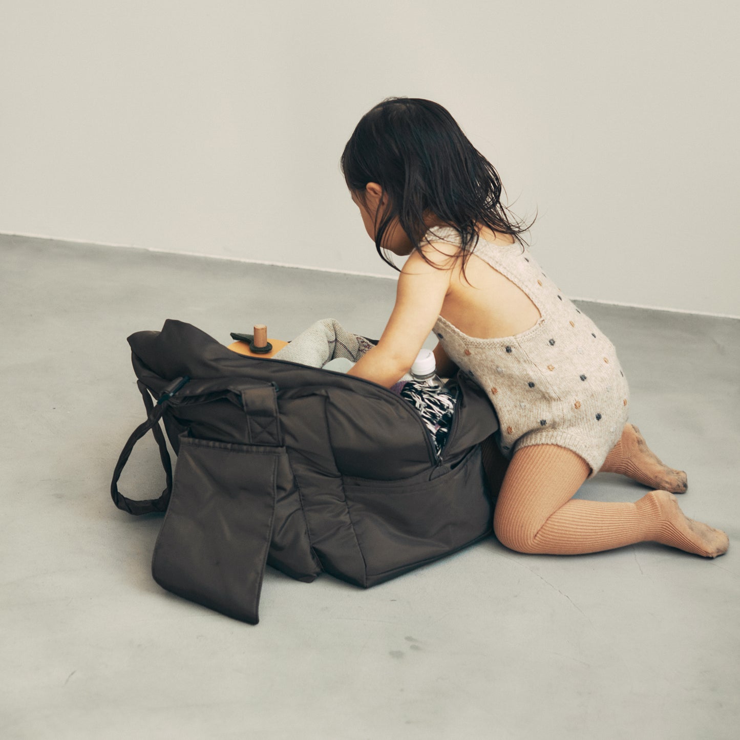 mamita Mother's Bag - チャコールブラウン&ダークセージ – mamita-mamita